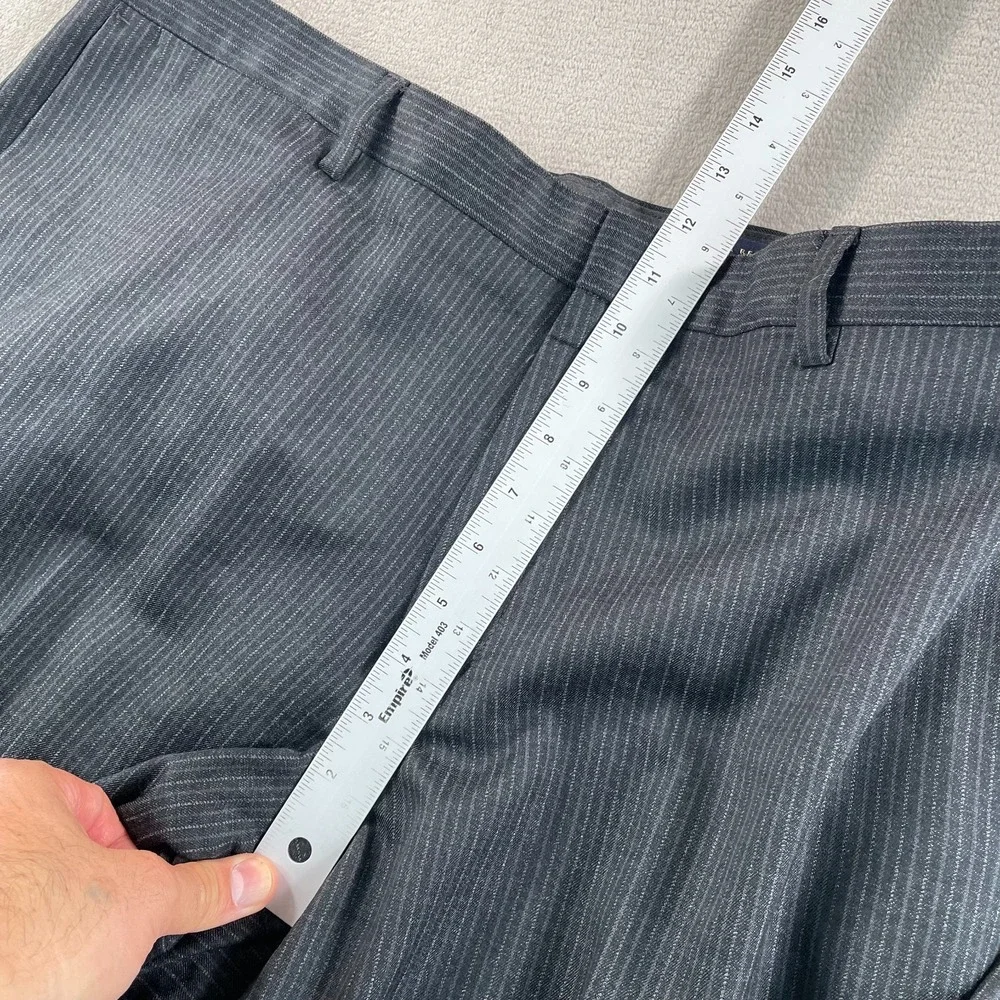 Banana Republic Classic Fit Pants Men 36x31 Grey Striped‎ Wool Straight Leg
